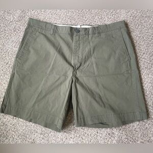 NWOT - Amazon Essentials Men's Regular-Fit 7" Lightweight Stretch Short